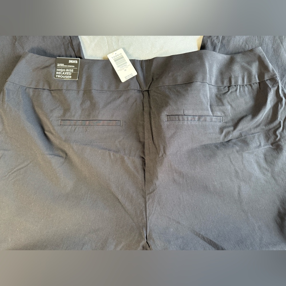 Torrid Black High-Rise Relaxed Trouser Pants Classic Millennium Stretch 26 XS - Picture 12 of 13